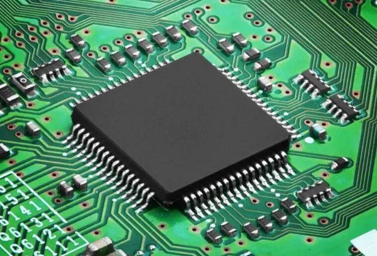 回收存儲器、傳感器、微控制器、收發(fā)器，新能源IC，5G 芯片
