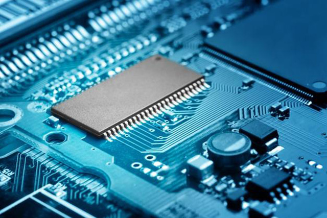 回收瑞薩特定應用時鐘：PCI Express 時鐘、處理器時鐘、實時時鐘